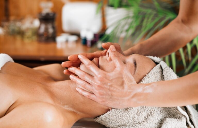 Ajurwedyjski masaż twarzy